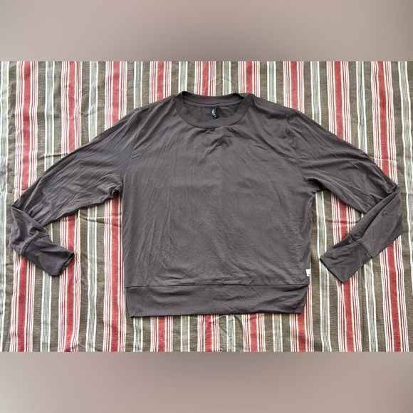 Vuori Womens Sz L Daydream Crew Ultra-lightweight Long Sleeve Tee Shirt Top - Picture 4 of 8